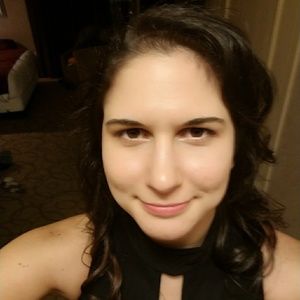 Meet your Posher, Nina